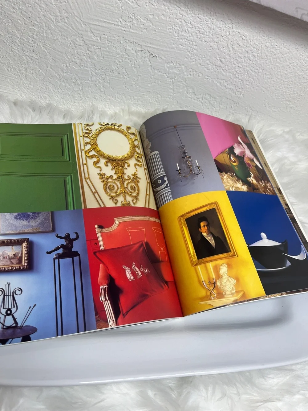 1996 Paris Flea Market Coffee Table Book - White & Black Cover - Picture 6 of 6